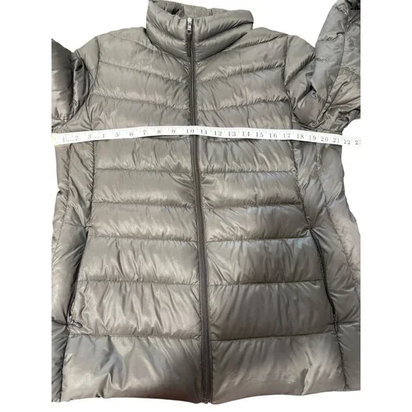 Uniqlo Womens Down Puffer Jacket Lightweight Insulated Packable Taupe Size XL - Picture 6 of 8